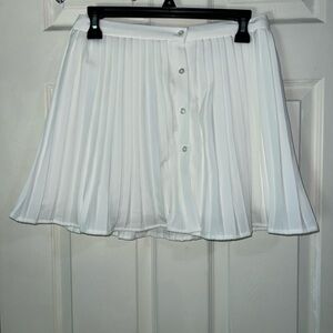 Elegant White Pleated Skirt
